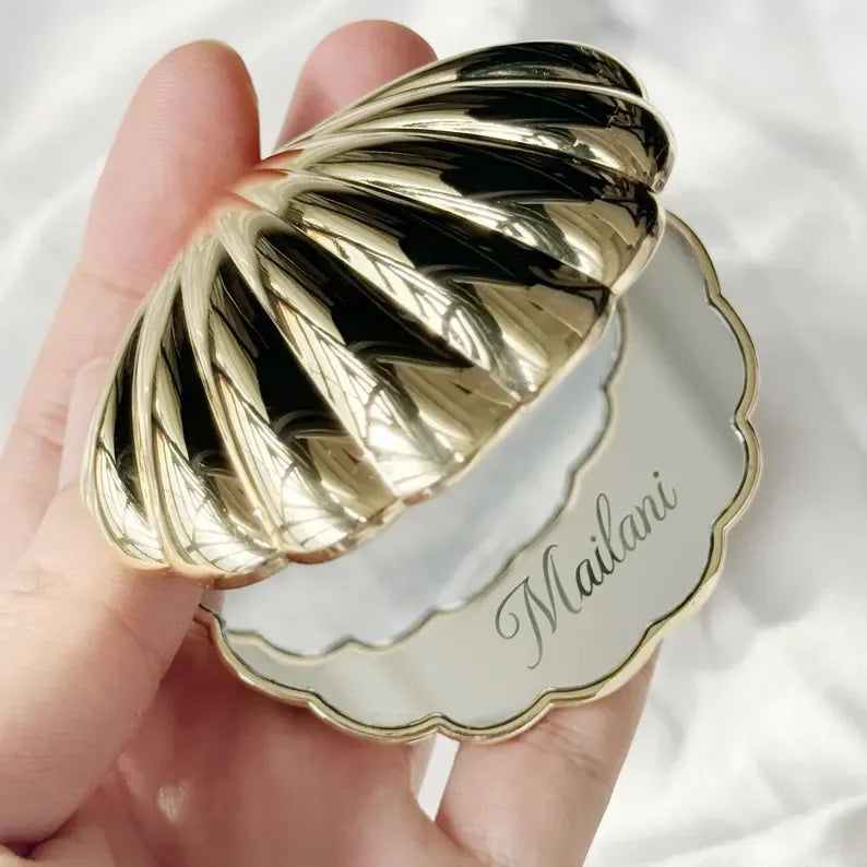 Personalized Seashell Compact Mirror – Custom Name Folding Pocket Mirror for Women